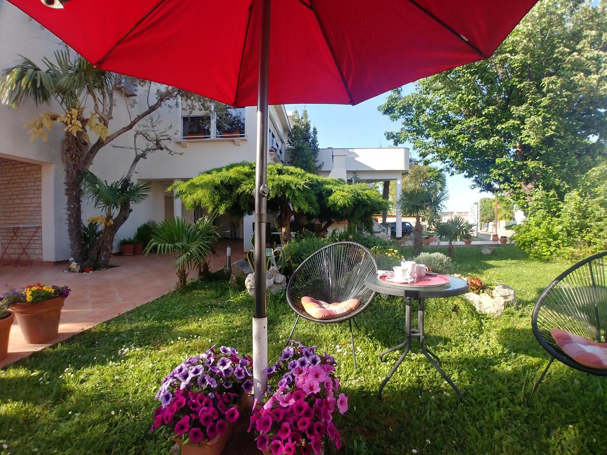Villa Fontana Sukosan Luaran gambar